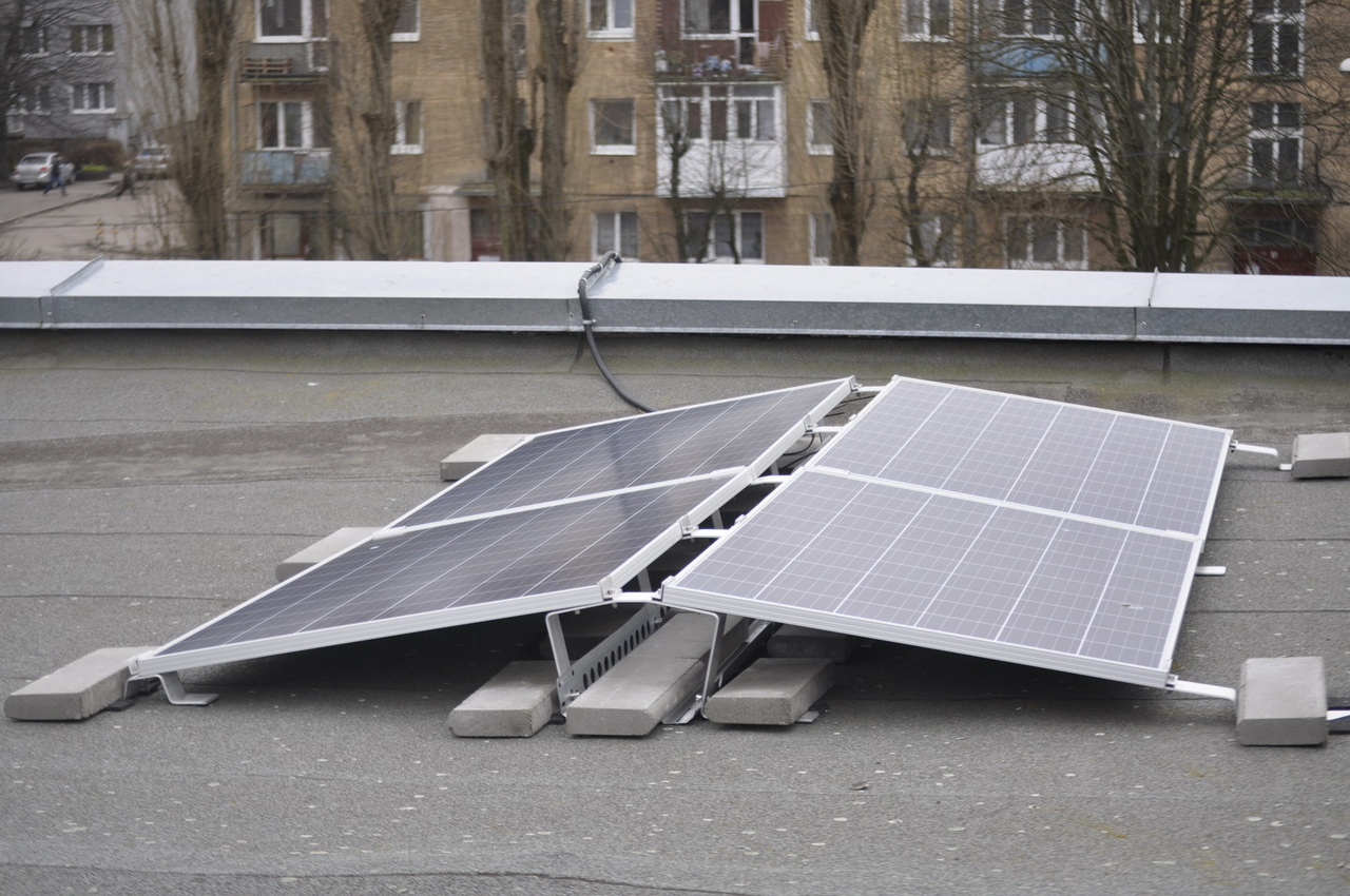 В Калининграде установлена пятая солнечная система