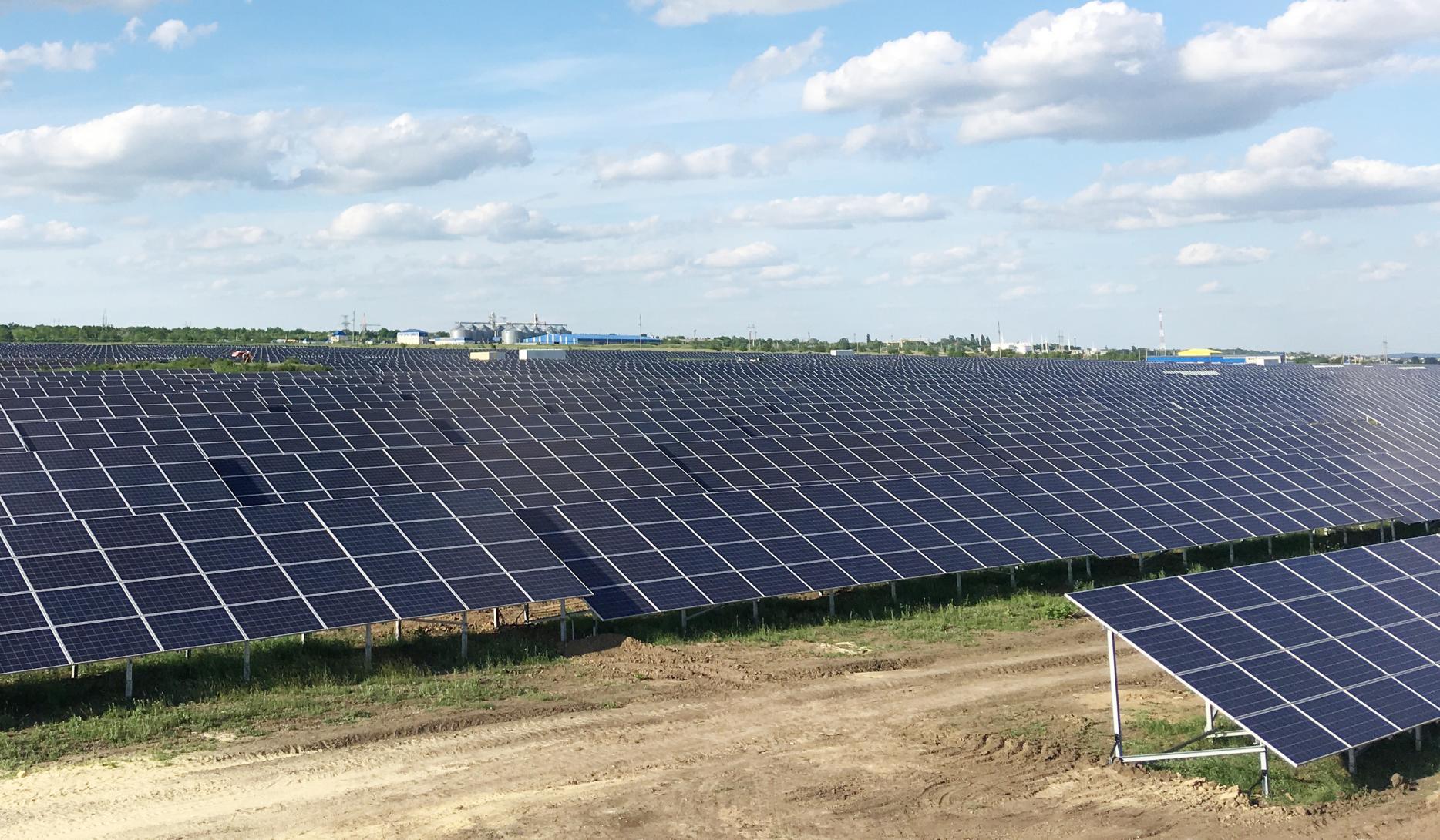 На Ставрополье заработала ещё одна очередь крупнейшей солнечной электростанции России